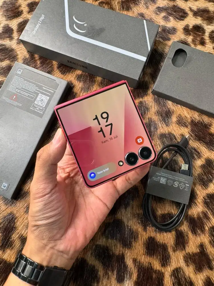 Galaxy Z Flip7 12/256GB Resmi (Pink)