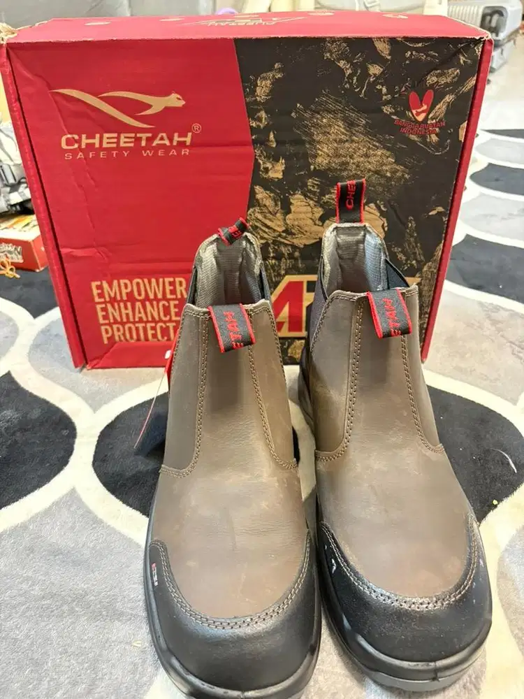 Sepatu safety Ceetah & Blackhino