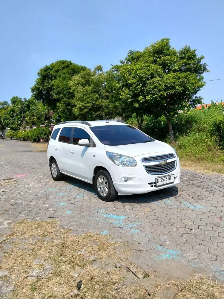 Chevrolet Spin Manual Bensin [2015]