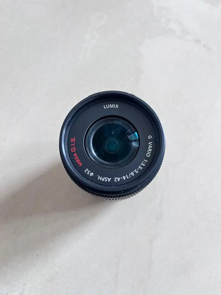 Lensa kit Lumix 14-42