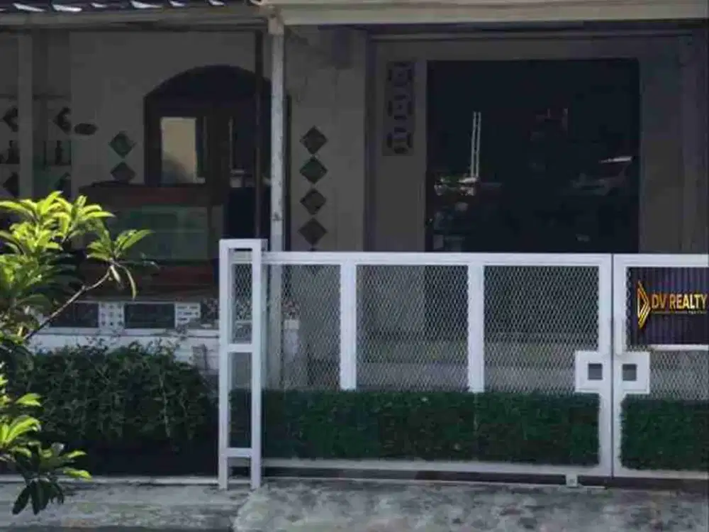 Dijual Rumah Bukit Golf Cibubur, KULDESAK Dekat Toll Jatikarya dan Toll Jagorawi
