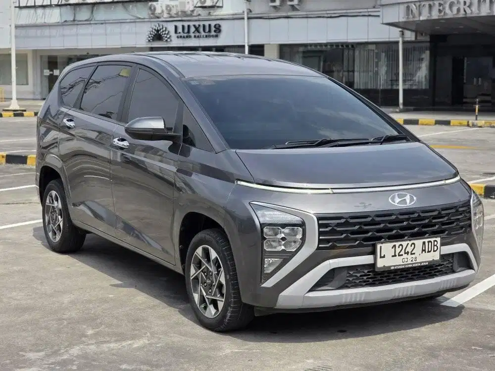 Hyundai Stargazer Style 2023 Abu abu