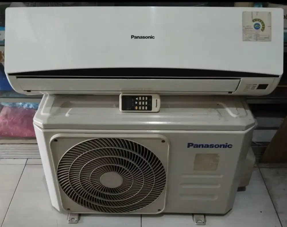 AC Panasonic 1/2 pk. Mulus luar dalam bukan servisan. Bergaransi
