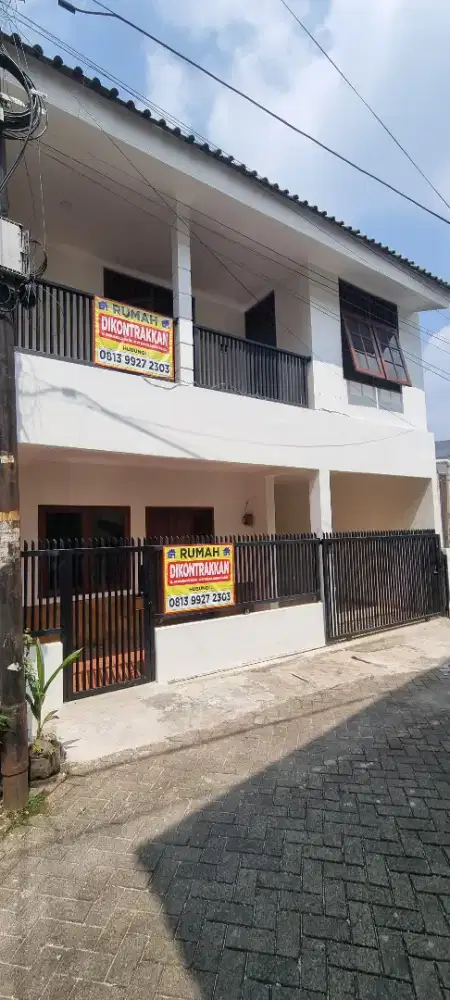 Disewakan/Dikontrakkan rumah/kantor di perumahan Banjarsari Cilandak