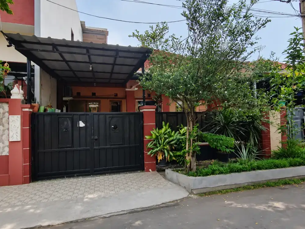 Rumah luas 8x15 120meter 3KT Cluster Dilenia bulevar Hijau Harapan Indah Bekasi