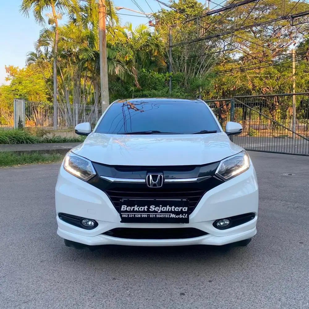 Honda HRV 1.8 Prestige 2016 Istimewa Bs TT-Kredit.!!