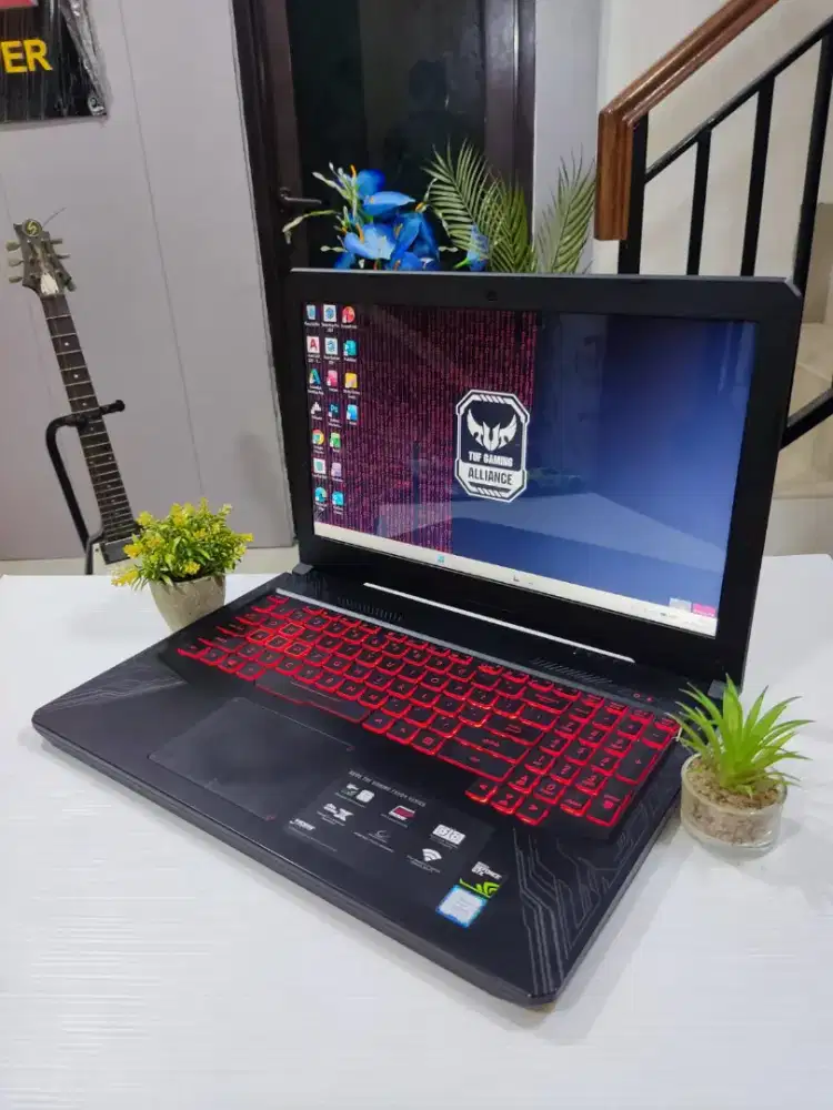 Laptop Tangguh ASUS TUF GAMING Pro FX504GE-323 [ RAM 16GB /SSD 512Gb]
