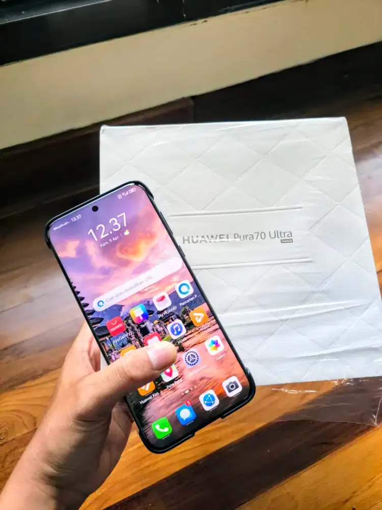 huawei pura 70 ultra
16/512 lengkap