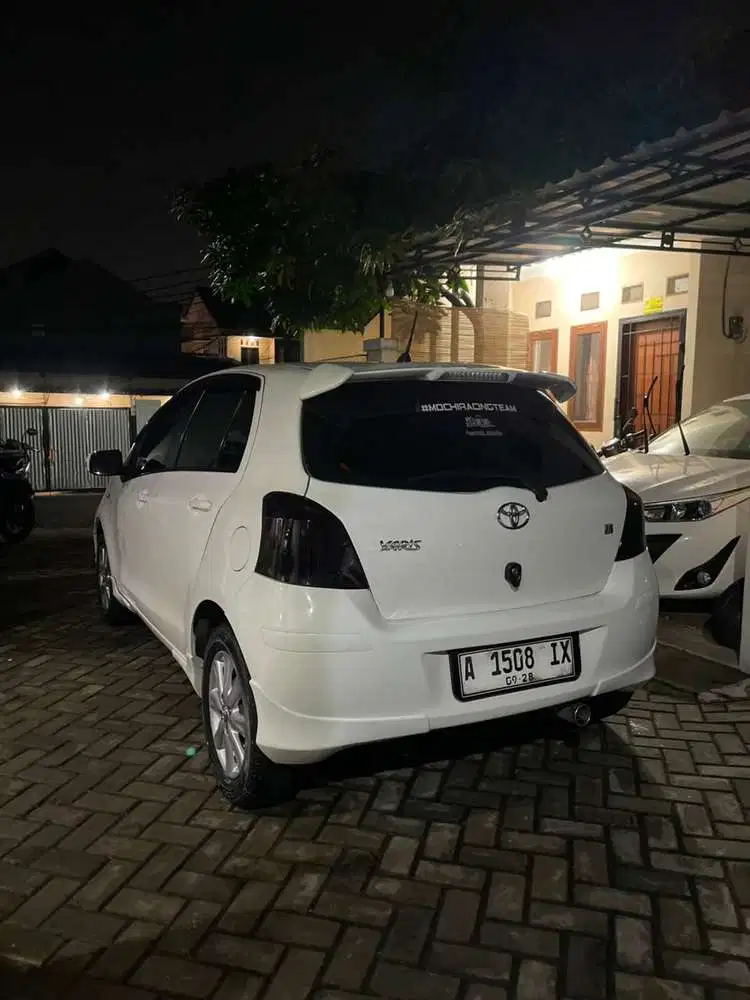 Toyota Yaris 2010 Bensin