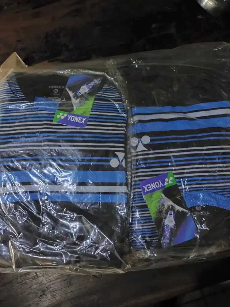 Jual baju volly , baju futsal, bulutangkis dan net volly