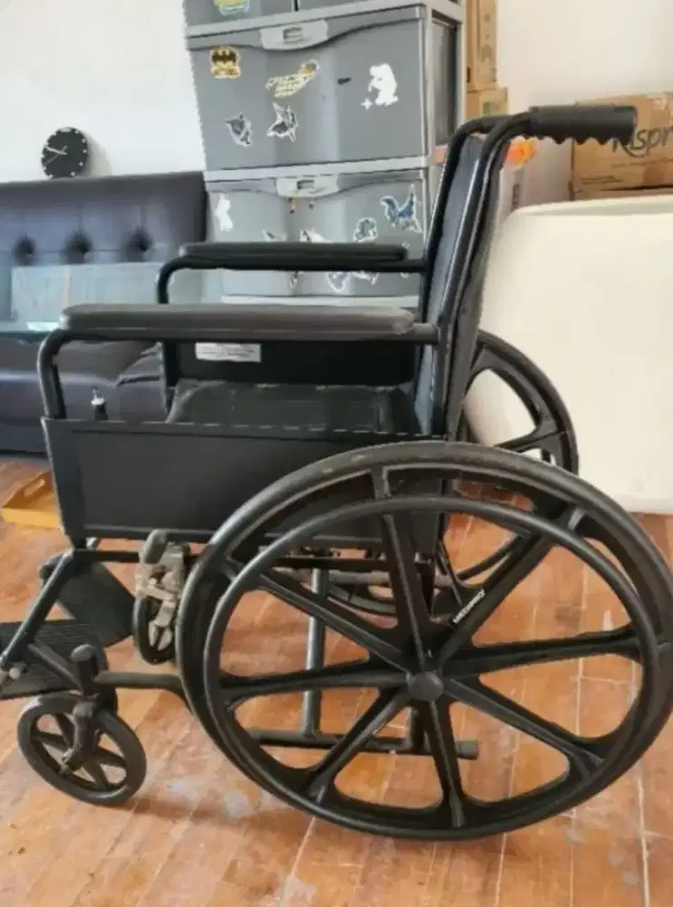Kursi roda medipro