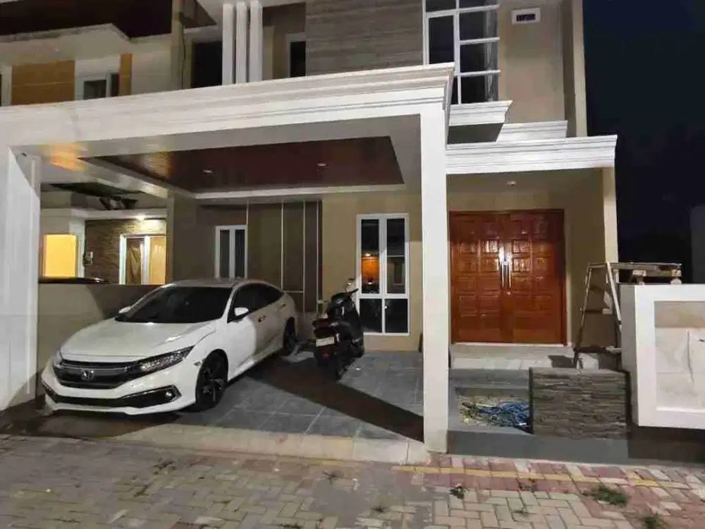 RUMAH BARU 2 LANTAI DEKAT BANDARA ADI SUMARMO SOLO Di Colomadu Karanganyar