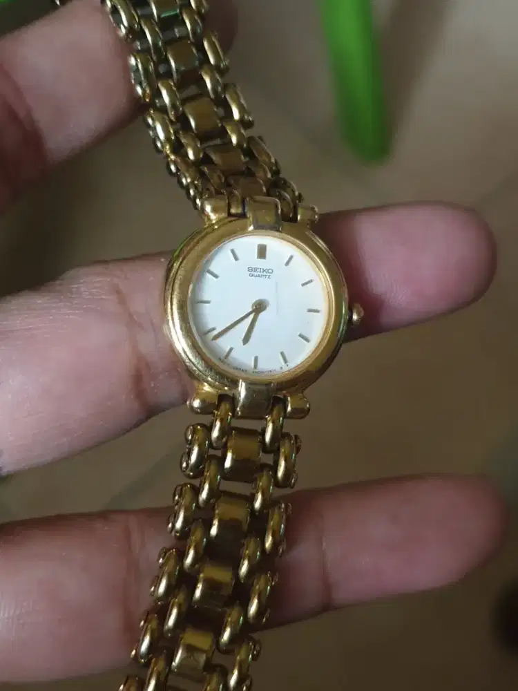 Jam Seiko Quartz Origin** Wanita Gold Tone – Full Origin**