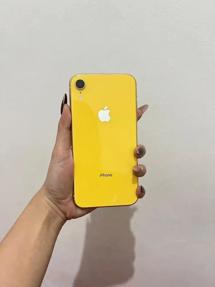 iphone Xr 64GB fullset pemakaian pribadi no minus masi orian