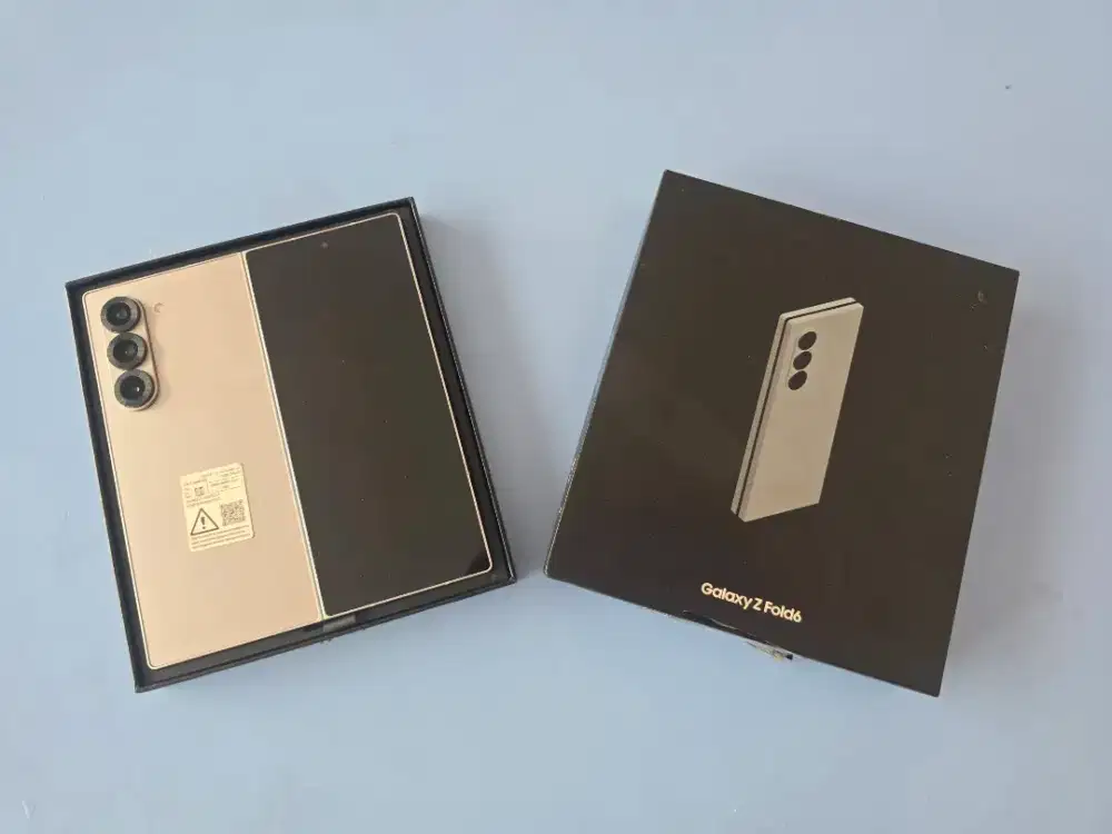 Samsung Galaxy Z Fold 6 Silver 256Gb mulus istimewa