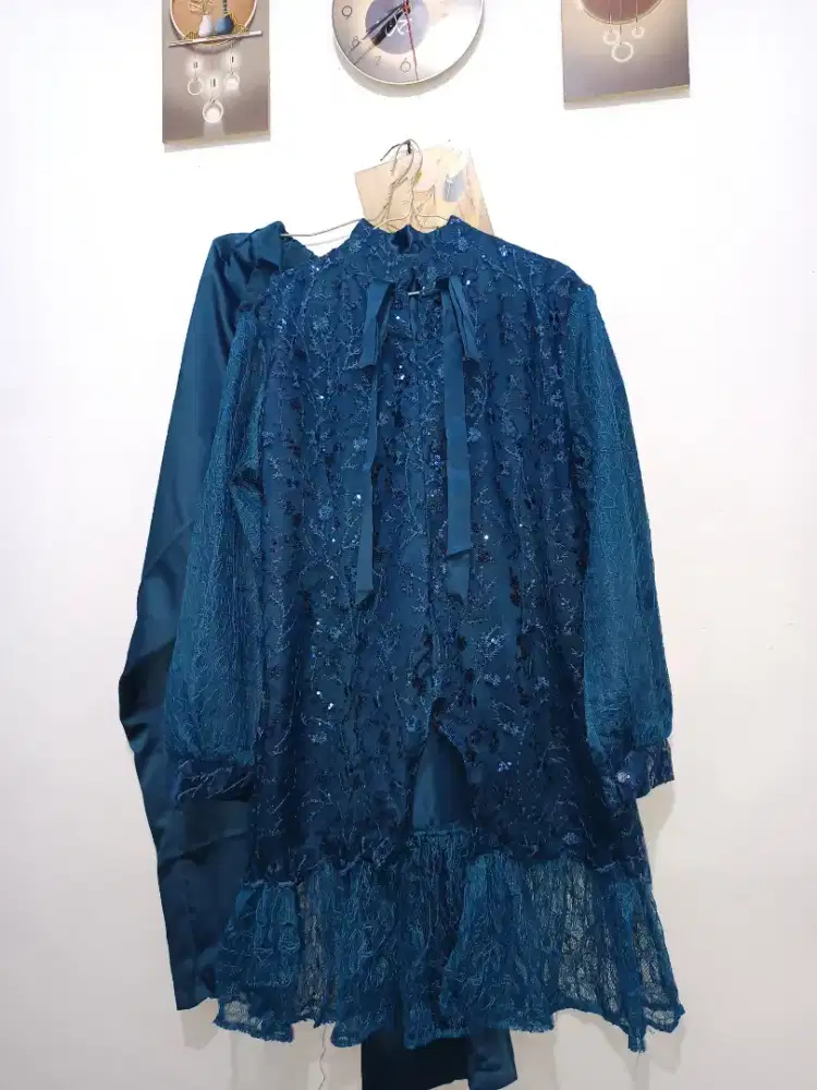 Kebaya wanset baru beli