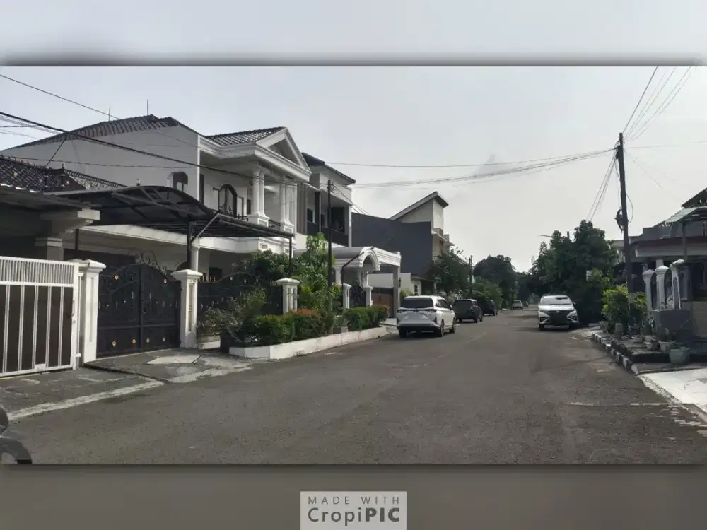 Dijual Rumah Mewah 2 Lantai Semi Furnished di Duta Bekasi – LT 324 m², 7 KT