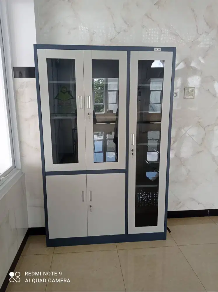 READY LEMARI BESI ARSIP PINTU 3