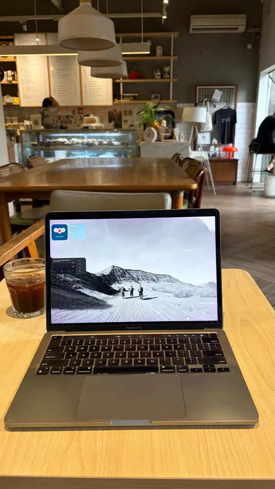 macbook pro m1 13 8/256
