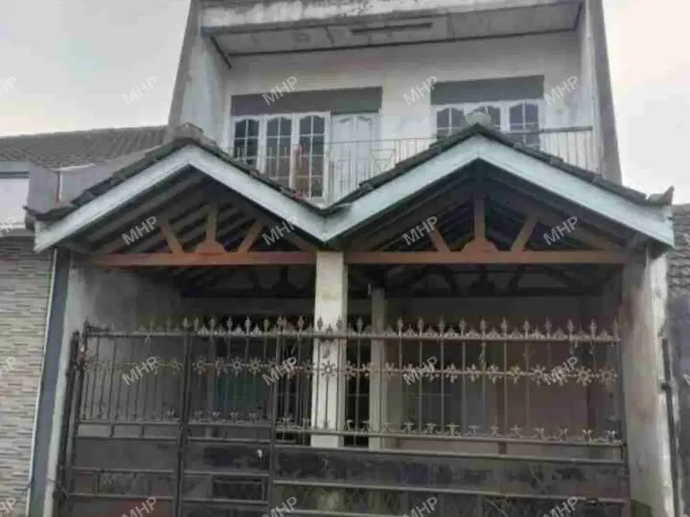 Rumah Tingkat Pinggir Jalan Dijual Murah