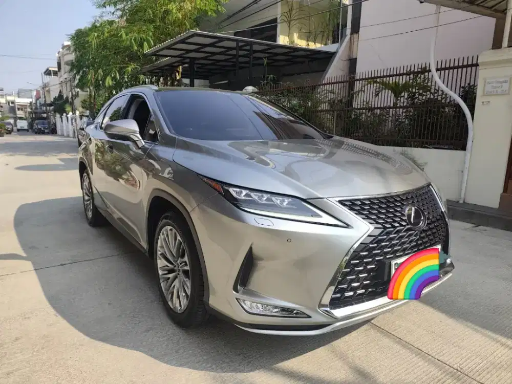 LEXUS RX300 Luxury AT thn 2020 bln 12 Pajak Hidup B-Dki Full Orisinil