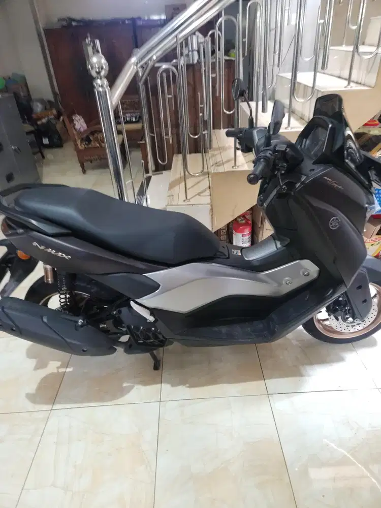 Nmax turbo hitam keyless low km 2024 Gbm