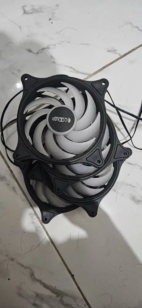 4 x PCCOOLER FX-120 Rainbow RGB 120mm (Fixed Rainbow RGB / Static RGB)