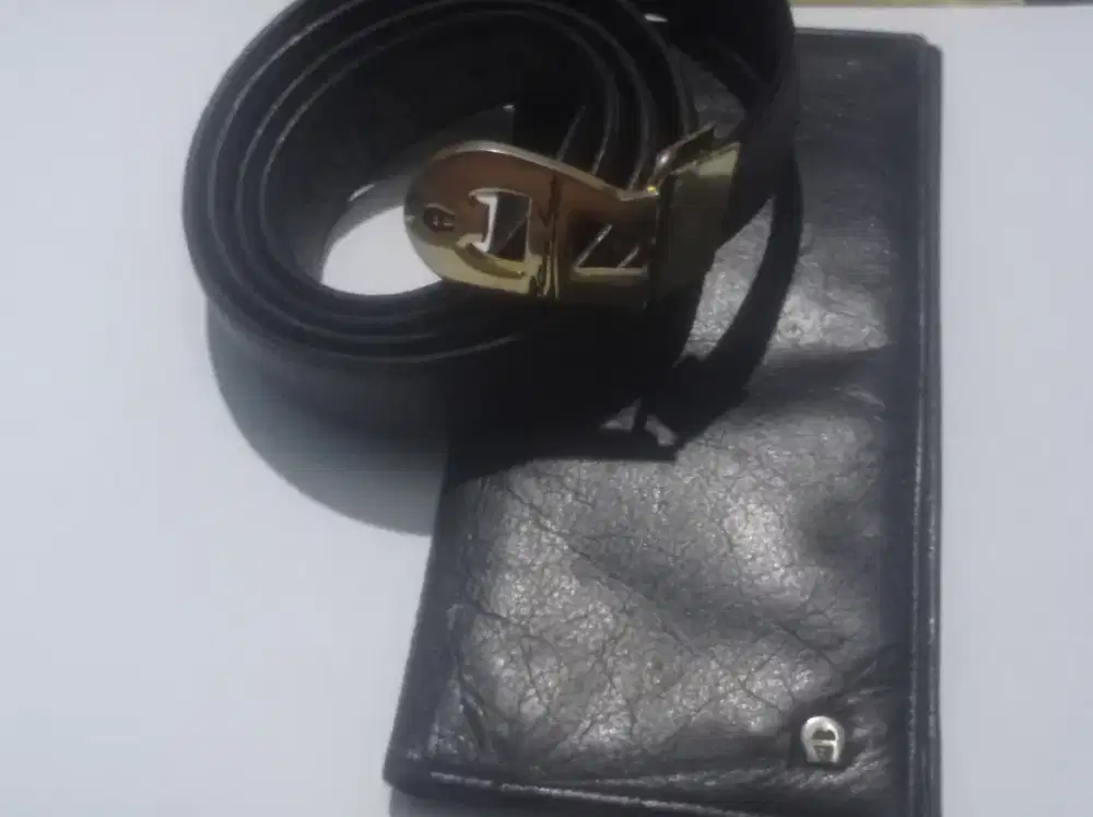 Ikat Pinggang & Dompet Merek : Aigner