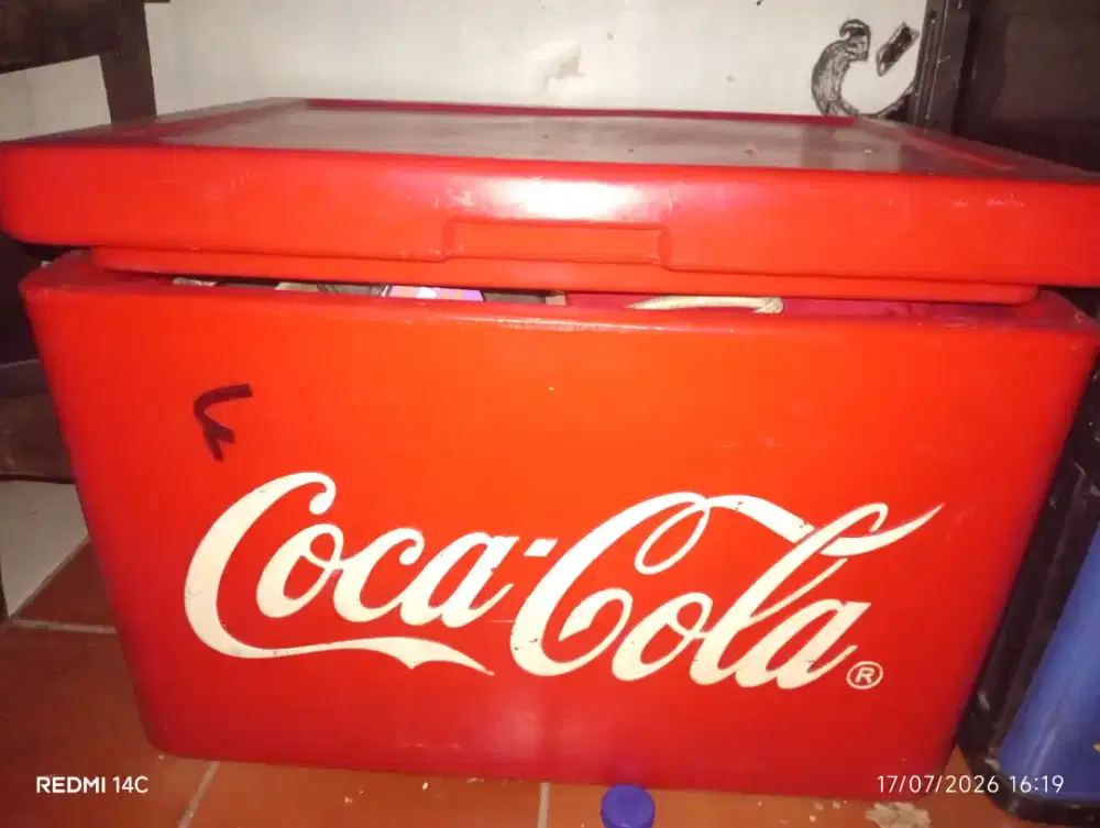 Ice cooler box (cocacola)