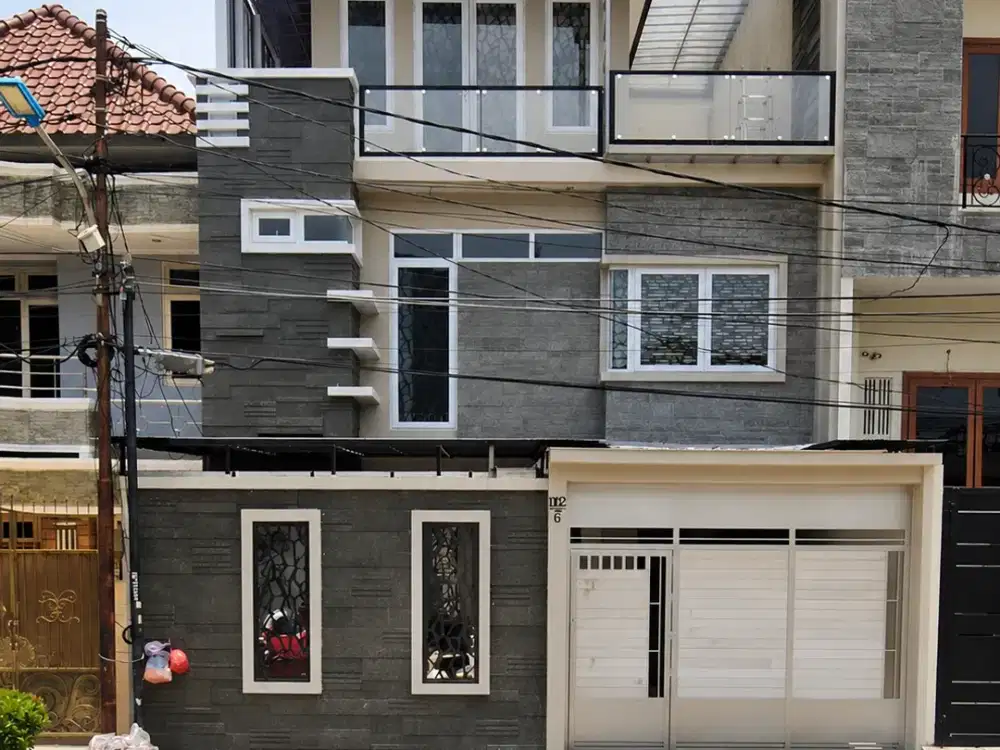 DI JUAL RUMAH DI TAMAN RATU DI JAKARTA BARAT