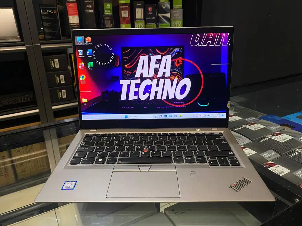 LENOVO THINKPAD X1 CARBON – Intel Core i5 Gen 8 | RAM 8GB | SSD 256