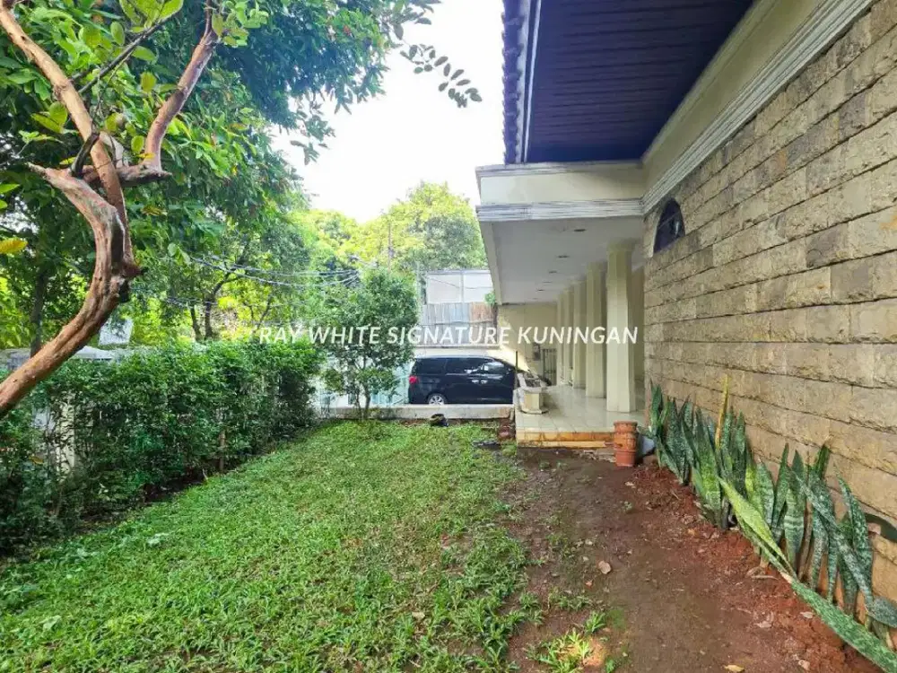 Dijual Rumah Hoek Di Lokasi Premium Mega Kuningan