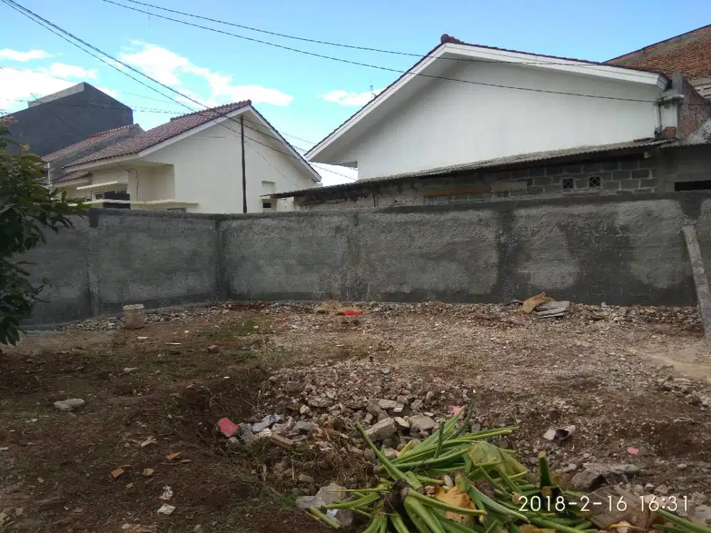 Disewakan tanah kosong berpagar dgn LT 500 m2.