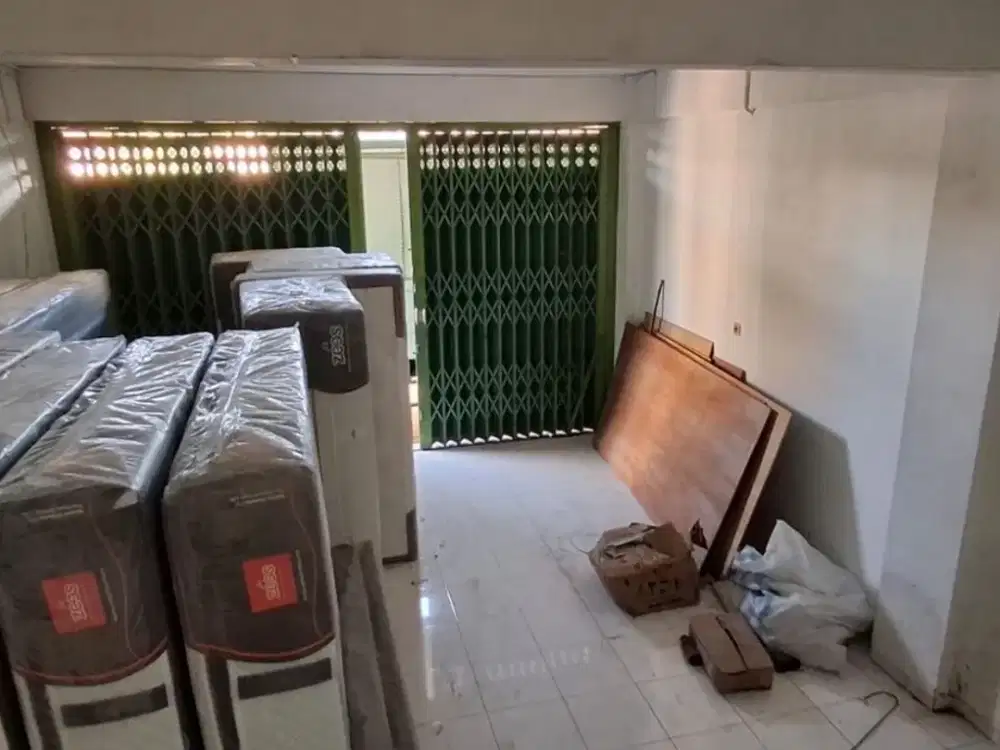 Ruko 2 Lantai Disewakan, di Jalan Gunung Sampang, Mahendradata