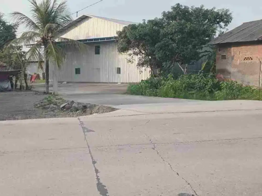 Gudang 4.5 M pinggir jalan raya kabupaten bekasi STRATEGIS LT 1433 LB 600 akses kontainer