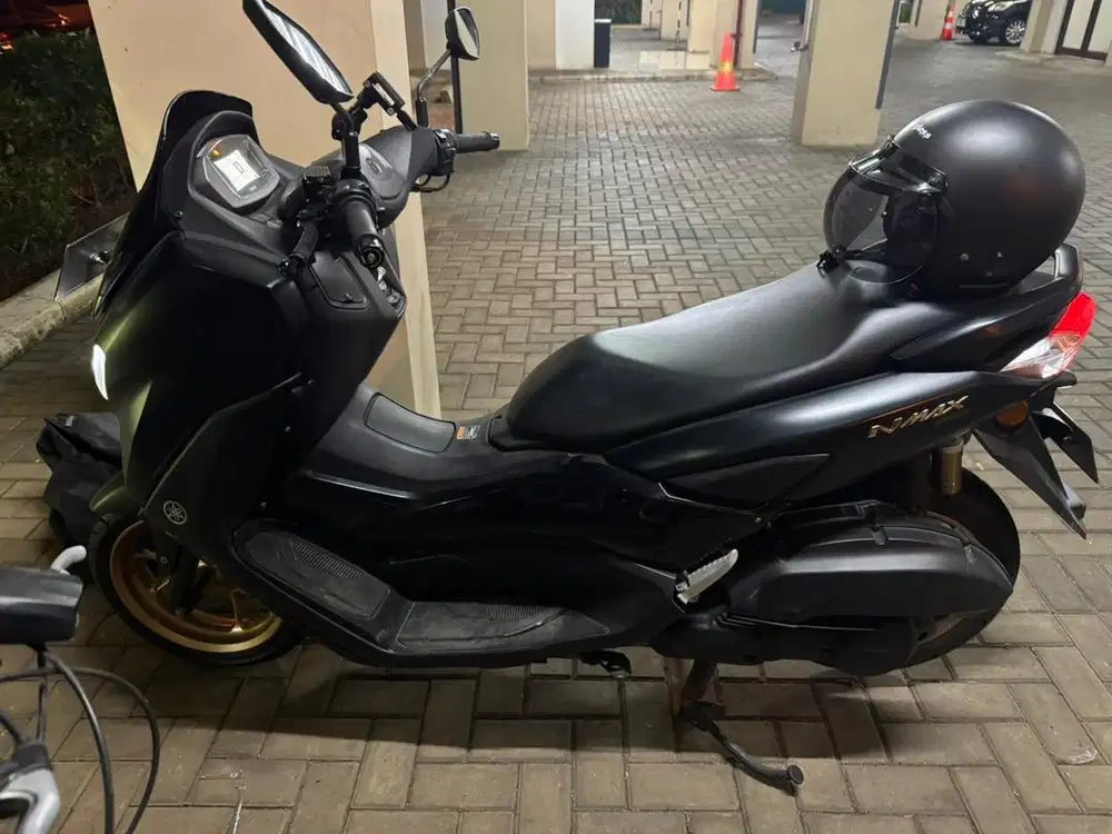 Yamaha NMAX ABS 2022 Hitam