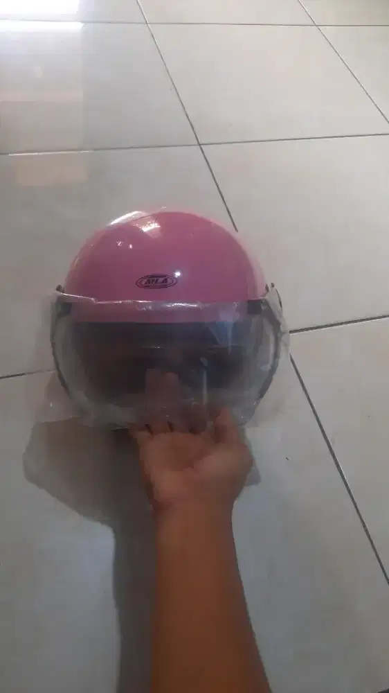 Helm MLA baru warna pink