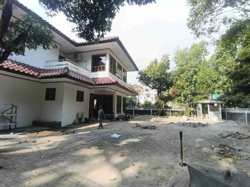 Sewa Rumah Mewah Tengah Kota Halaman Luas Bandung Cocok Untuk Perkantoran