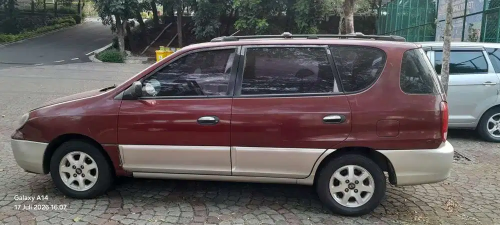 Kia Carens 2002 Bensin