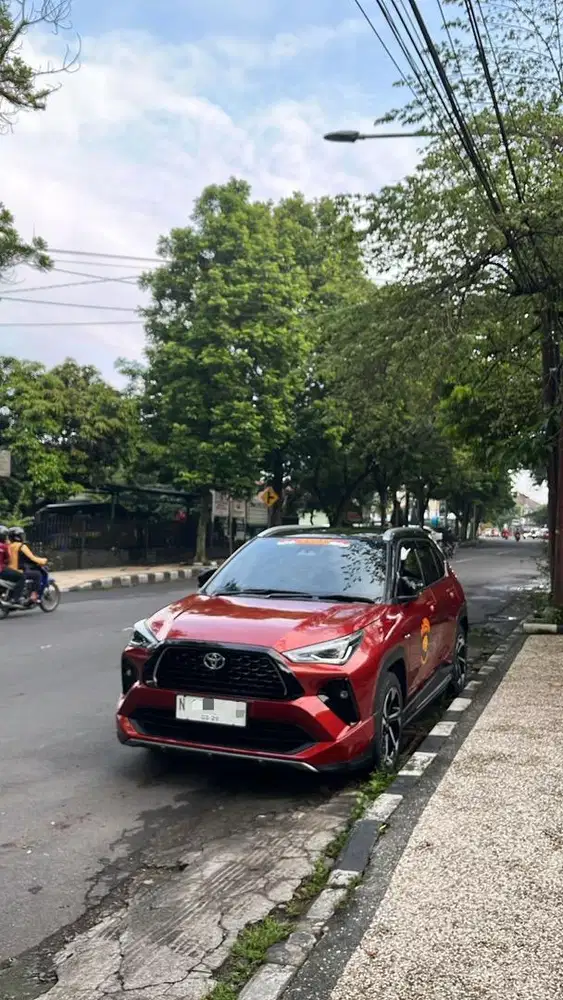 ( KM 4xxx) Yaris croos hybrid type tertinggi low odo 4xxx KM ASLI