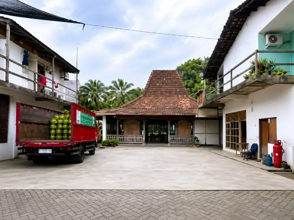 DIJUAL TANAH & BANGUNAN KOMERSIAL STRATEGIS Jl. Margasatwa, Cilandak KKO, Jakarta Selatan