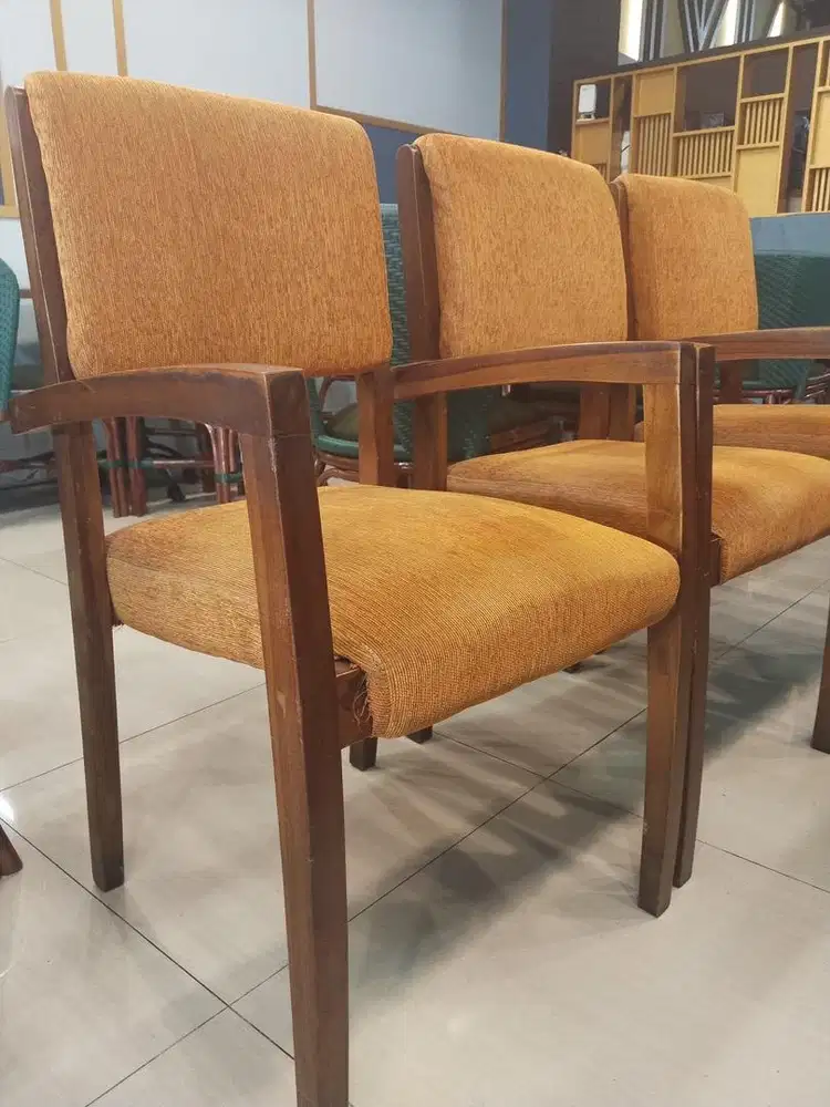 Sofa kursi bekas resto cafe