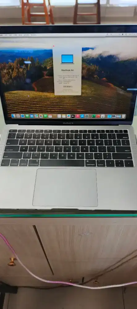 Macbook air 2019 core i5 256gb