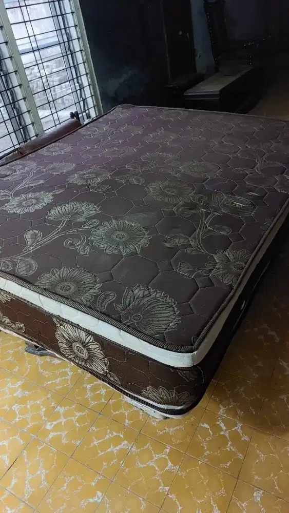 Dijual spring bed 5 kaki queen size