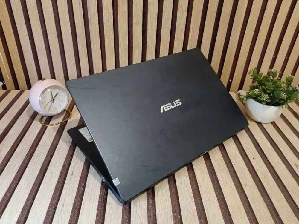 Asus Vivobook E510MA Intel Celeron N4020 Ram 4gb Ssd 128gb