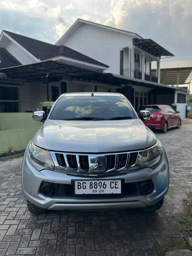 STRADA TRITON GLS 2019