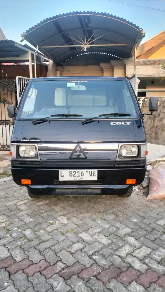 Dijual Pick Up Mitsubishi L300 Colt Diesel 2023 hitam bagus terawat