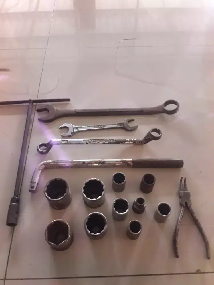 Jual kunci bekas
