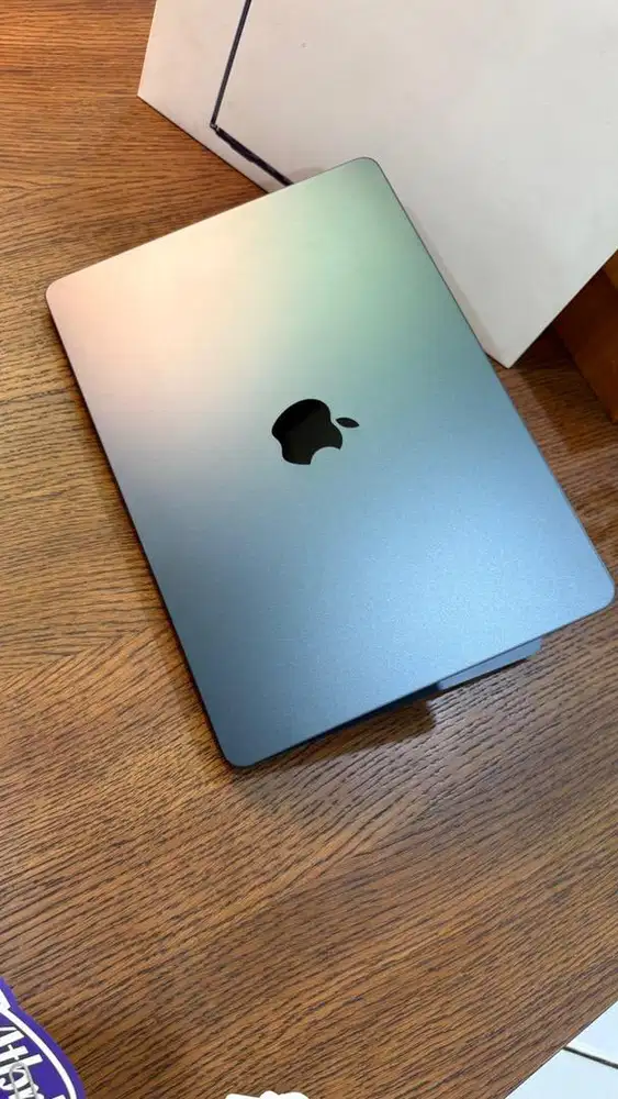 Macbook Air M5 16/512GB ibox seminggu pakai