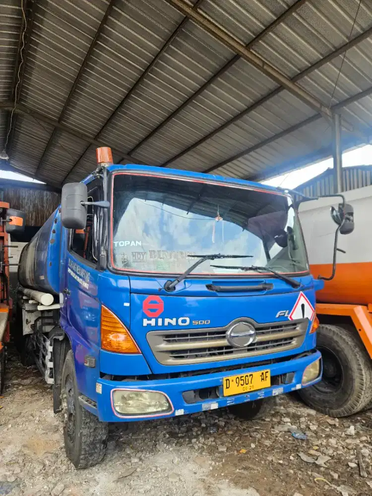 Hino 500 tronton tangki 16 ton ranger tahun 2016 ex bbm